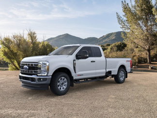New 2025 Ford F350 XLT w/ FX4 Off-Road Package image 1