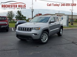 Certified 2018 Jeep Grand Cherokee Laredo image 1
