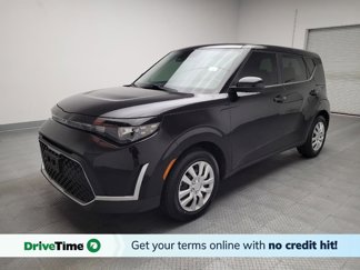 Used 2023 Kia Soul LX image 1