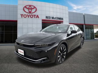 New 2026 Toyota Crown Platinum image 1