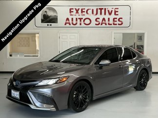Used 2022 Toyota Camry XSE image 1