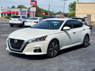 Used 2019 Nissan Altima 2.5 SL image 1