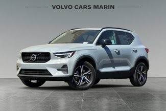 New 2026 Volvo XC40 B5 Core w/ Climate Package image 1