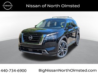 New 2025 Nissan Pathfinder Platinum image 1
