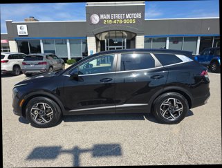 Used 2024 Kia Sportage LX image 1