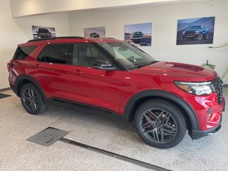 New 2025 Ford Explorer ST-Line image 1