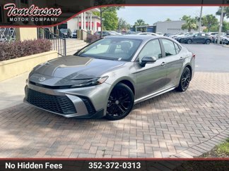 Used 2025 Toyota Camry SE image 1