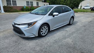 Used 2020 Toyota Corolla LE image 1