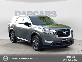 Used 2023 Nissan Pathfinder S image 1