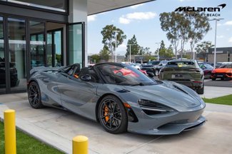 Used 2025 McLaren 750S Spider image 1