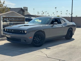 Used 2018 Dodge Challenger SXT image 1