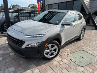 Used 2023 Hyundai Kona SEL image 1