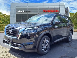 New 2025 Nissan Pathfinder SL w/ SL Premium Package image 1
