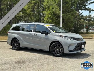 Certified 2025 Toyota Sienna XSE image 1