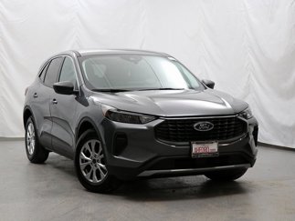 Used 2024 Ford Escape Active w/ Cold Weather Package image 1