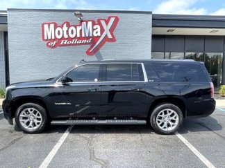 Used 2017 GMC Yukon XL SLE w/ SLE Value Package image 1