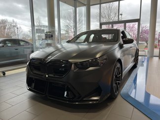 New 2025 BMW M5 w/ Carbon Package image 1
