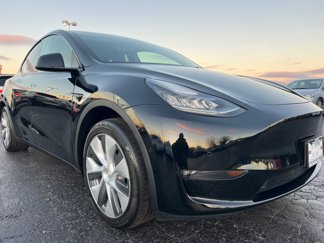 Used 2021 Tesla Model Y Long Range image 1