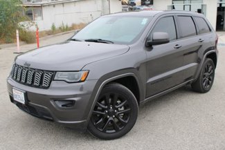 Used 2021 Jeep Grand Cherokee Laredo X image 1