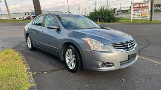 Used 2012 Nissan Altima 3.5 SR image 1