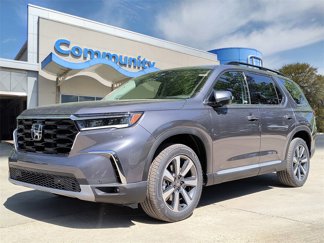 New 2025 Honda Pilot Touring image 1