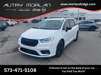 New 2025 Chrysler Pacifica Premium image 1