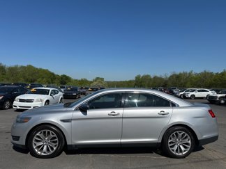 Used 2015 Ford Taurus Limited image 1