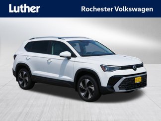 New 2025 Volkswagen Taos SE image 1