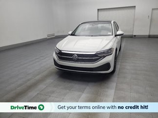 Used 2024 Volkswagen Jetta SE w/ Panoramic Sunroof Package image 1