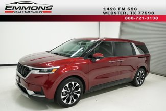 Used 2024 Kia Carnival EX image 1