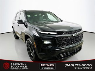 Used 2024 Chevrolet Traverse RS image 1