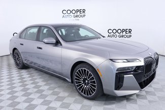New 2025 BMW 740i xDrive image 1