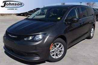 Used 2022 Chrysler Voyager LX image 1