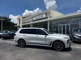 New 2026 BMW X7 M60i w/ Executive Package image 1