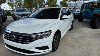 Used 2020 Volkswagen Jetta SE w/ SE Cold Weather Package image 1