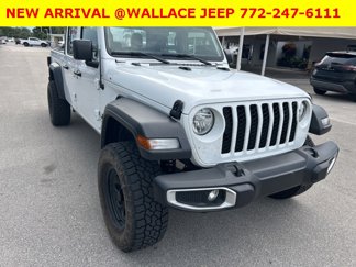 Used 2023 Jeep Gladiator Sport image 1