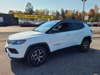 New 2025 Jeep Compass Limited image 1
