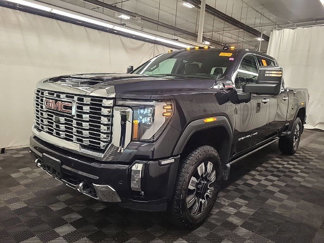 Used 2024 GMC Sierra 2500 Denali w/ Denali Reserve Package image 1