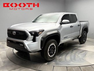 Used 2024 Toyota Tacoma TRD Off-Road image 1