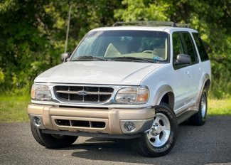 Used 2000 Ford Explorer Eddie Bauer image 1