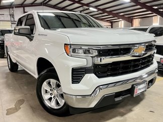 Used 2025 Chevrolet Silverado 1500 LT image 1