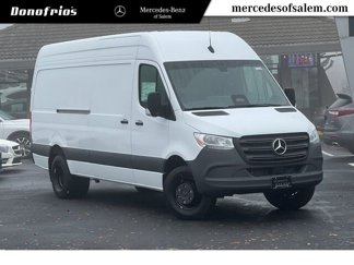 New 2025 Mercedes-Benz Sprinter 4500 image 1