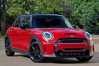 Used 2022 MINI Cooper S image 1