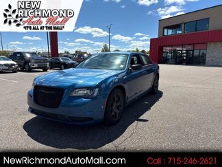 Used 2022 Chrysler 300 Touring w/ Sport Appearance Package image 1