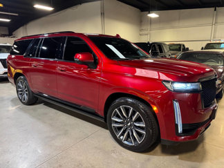 Used 2021 Cadillac Escalade ESV Sport Platinum image 1