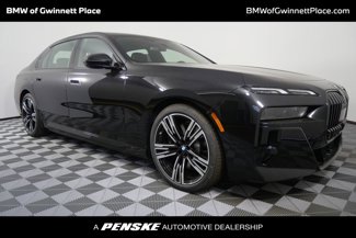 Used 2025 BMW 750e xDrive image 1