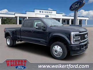 New 2025 Ford F450 Platinum w/ FX4 Off-Road Package image 1