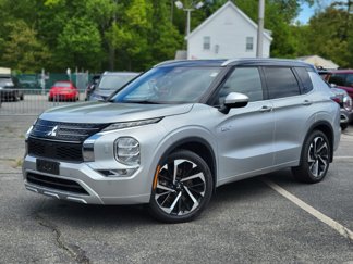 Used 2023 Mitsubishi Outlander SEL image 1