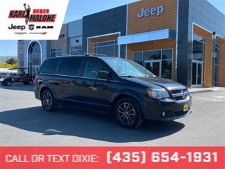 Used 2017 Dodge Grand Caravan SXT image 1