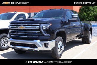 New 2025 Chevrolet Silverado 3500 LTZ w/ LTZ Convenience Package image 1